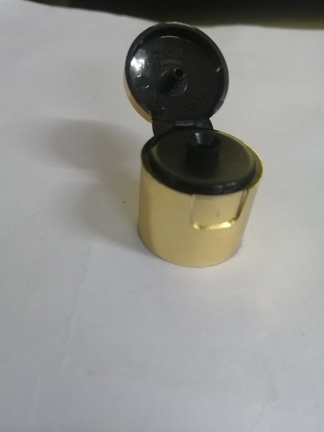 CP7104 19mm Golden Flip top Cap